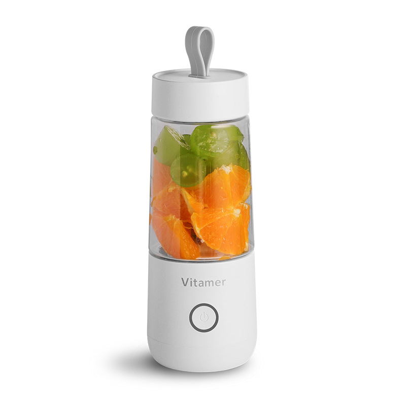 Compact white portable blender designed for smoothies and fresh juice.